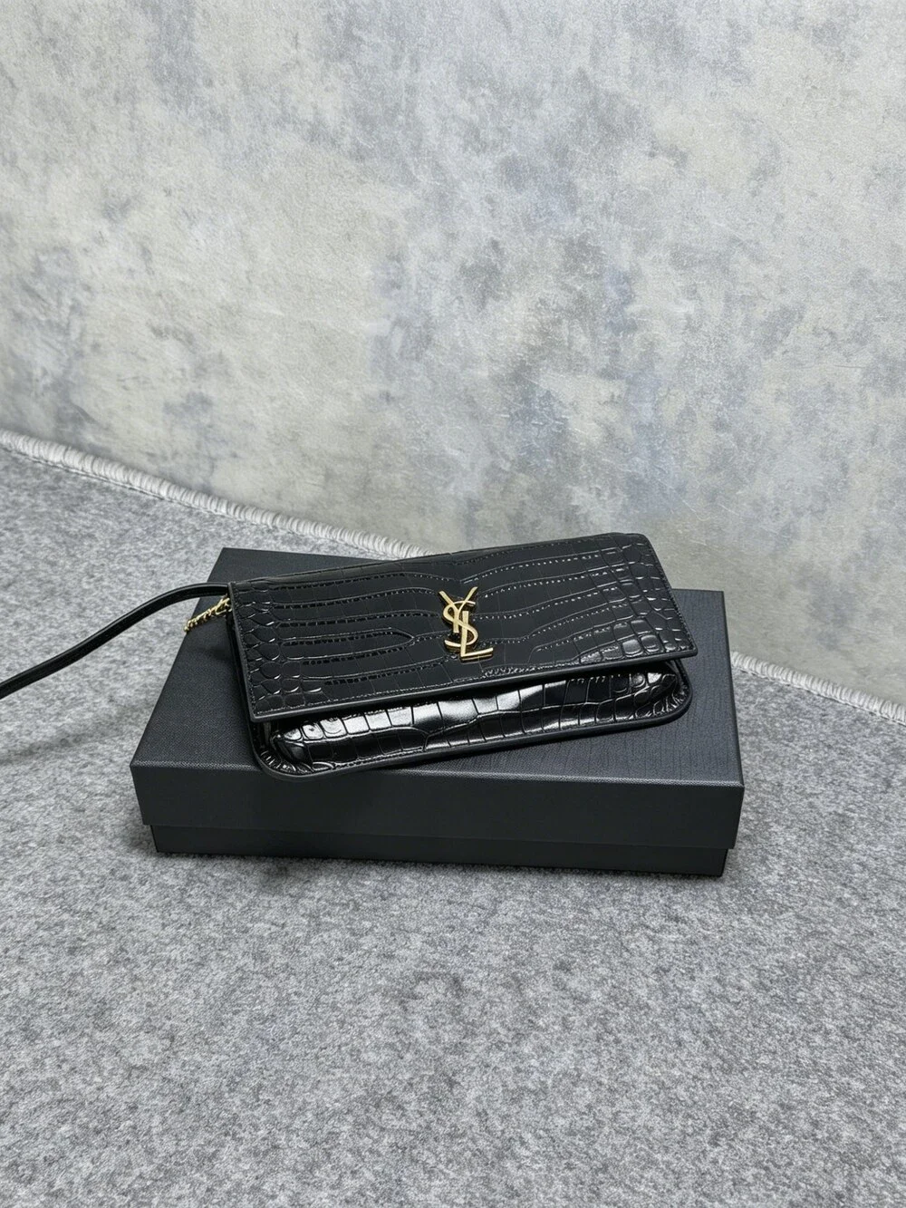 YSL KATE Medium Leather Shoulder Bag